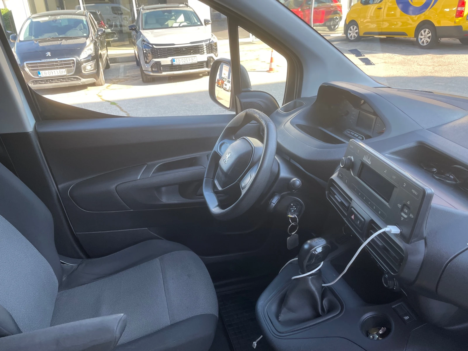 Peugeot Partner Long PREMIUM 1.6 BlueHDi 100, снимка 7 - Автомобили и джипове - 56112715