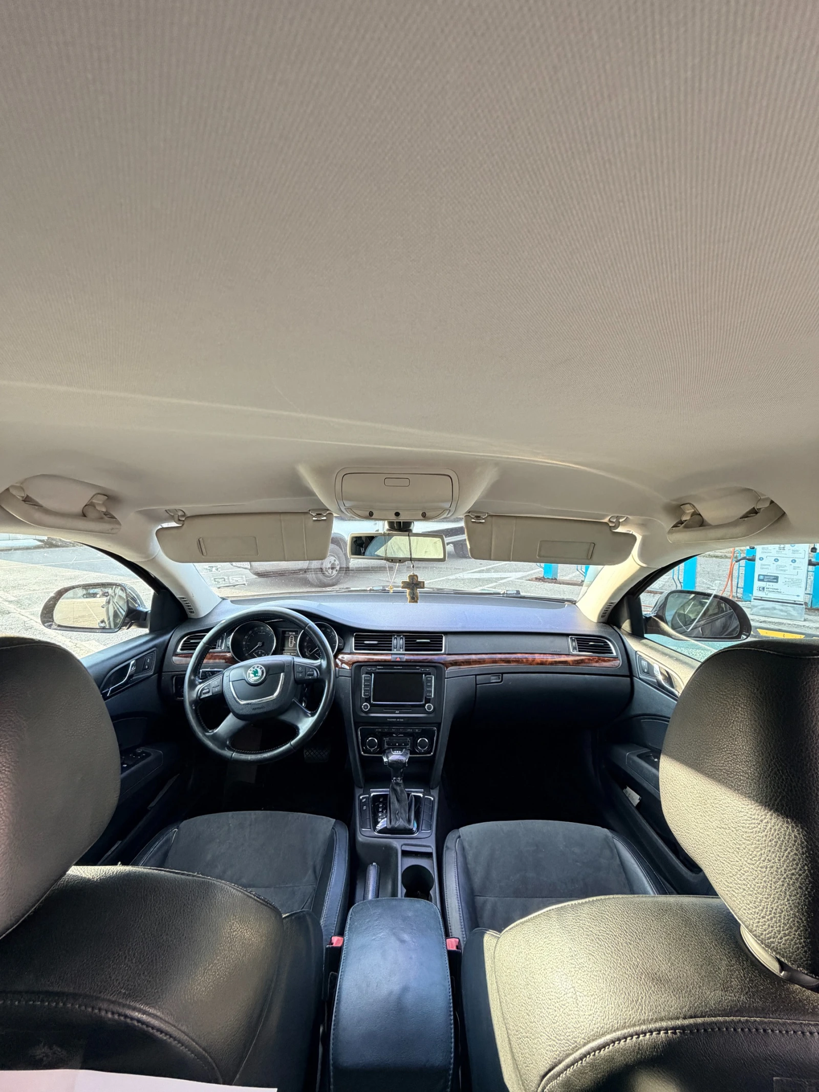 Skoda Superb, снимка 16 - Автомобили и джипове - 56120024