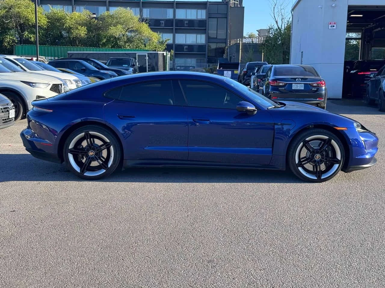 Porsche Taycan 4S | CARFAX | ��� ��������� | Mobile.bg � ����������� 4