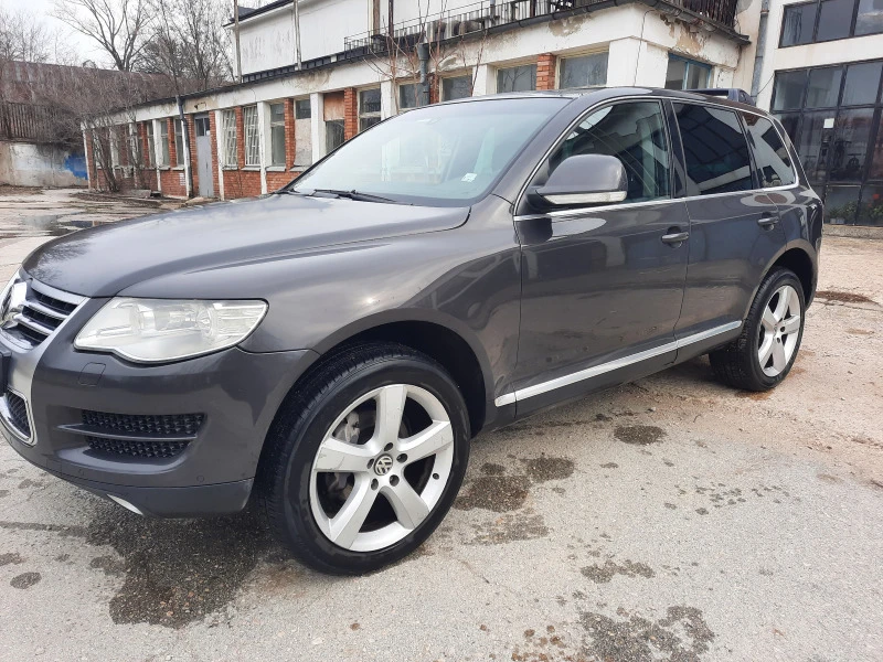 VW Touareg, снимка 15 - Автомобили и джипове - 47004113