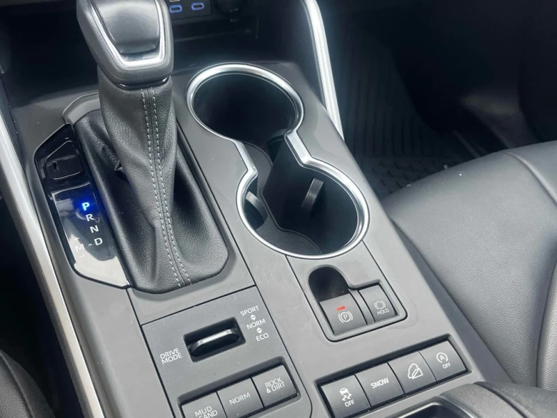 Toyota Highlander * XLE * CARFAX * ЦЕНА ДО БГ, снимка 12 - Автомобили и джипове - 53261936