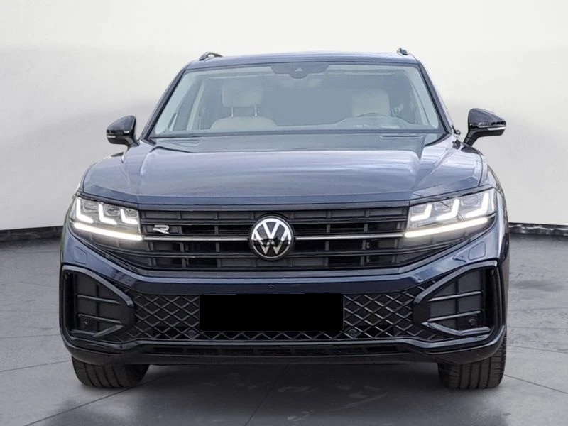 VW Touareg 3.0 TDI 4Motion = R-line= Гаранция, снимка 1 - Автомобили и джипове - 48881264