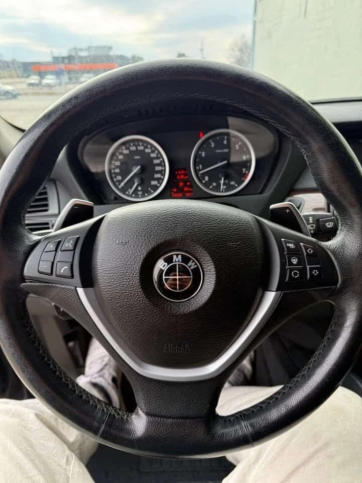 BMW X6 * 35i * АВТОКРЕДИТ БЕЗ ПЪРВОНАЧАЛНА ВНОСКА* , снимка 8 - Автомобили и джипове - 55794361