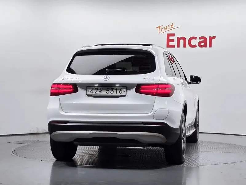 Mercedes-Benz GLC 350 E 4Matic Premium, снимка 3 - Автомобили и джипове - 56369804