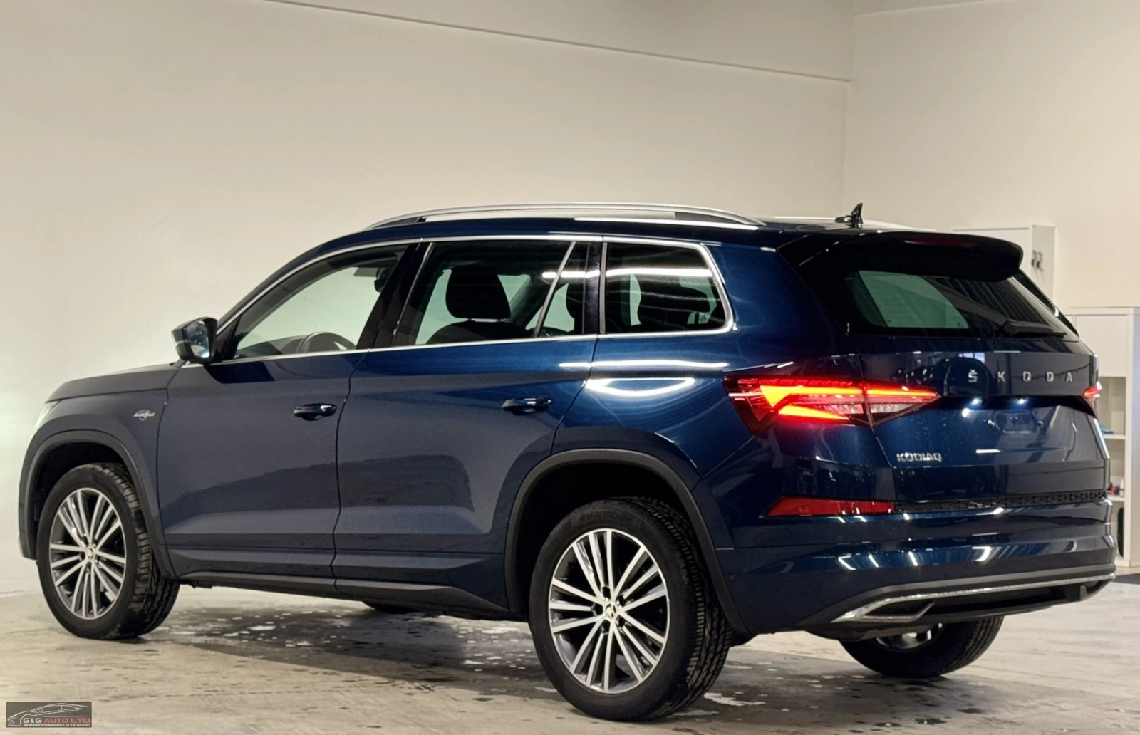 Skoda Kodiaq 2.0TDI/150HP/L&K/360/AMBI/LED/NAVI/4Х4/trg - изображение 4