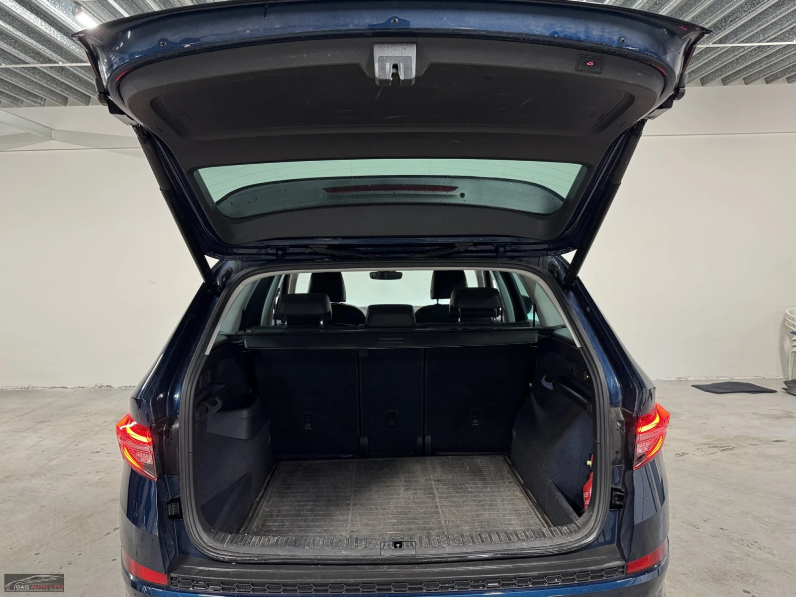 Skoda Kodiaq 2.0TDI/150HP/L&K/360/AMBI/LED/NAVI/4Х4/trg - изображение 9