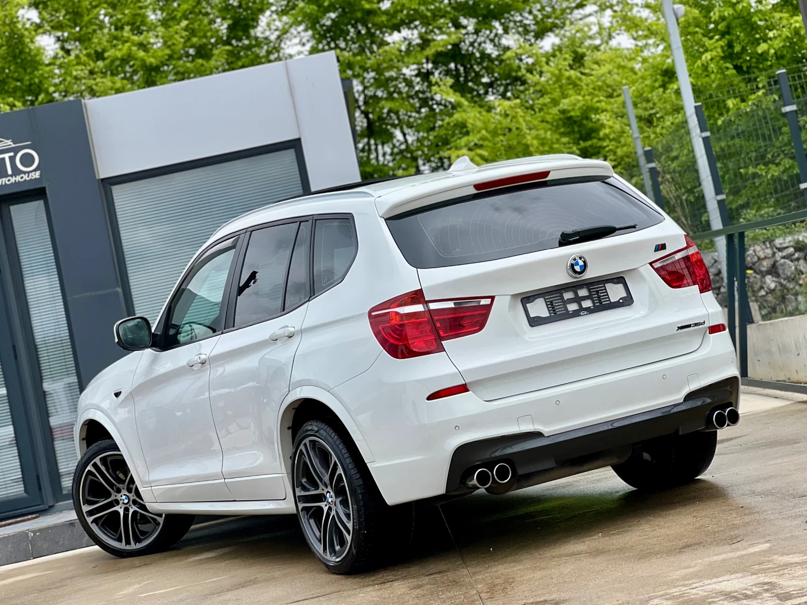 BMW X3 M-PAKET / INDIVIDUAL / ПАНОРАМА / НОВ МОТОР / - изображение 4