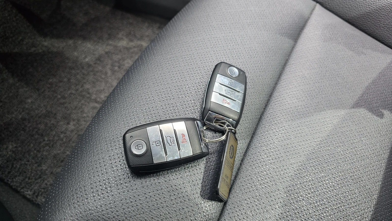 Kia Stonic 1.6 Prestige autogeorge.com, снимка 17 - Автомобили и джипове - 54136537