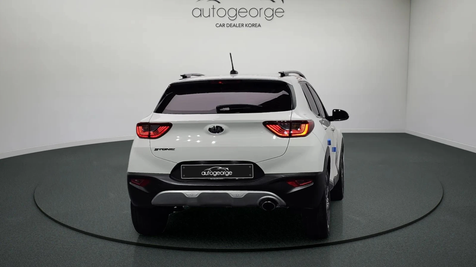 Kia Stonic 1.6 Prestige autogeorge.com, снимка 4 - Автомобили и джипове - 54136537