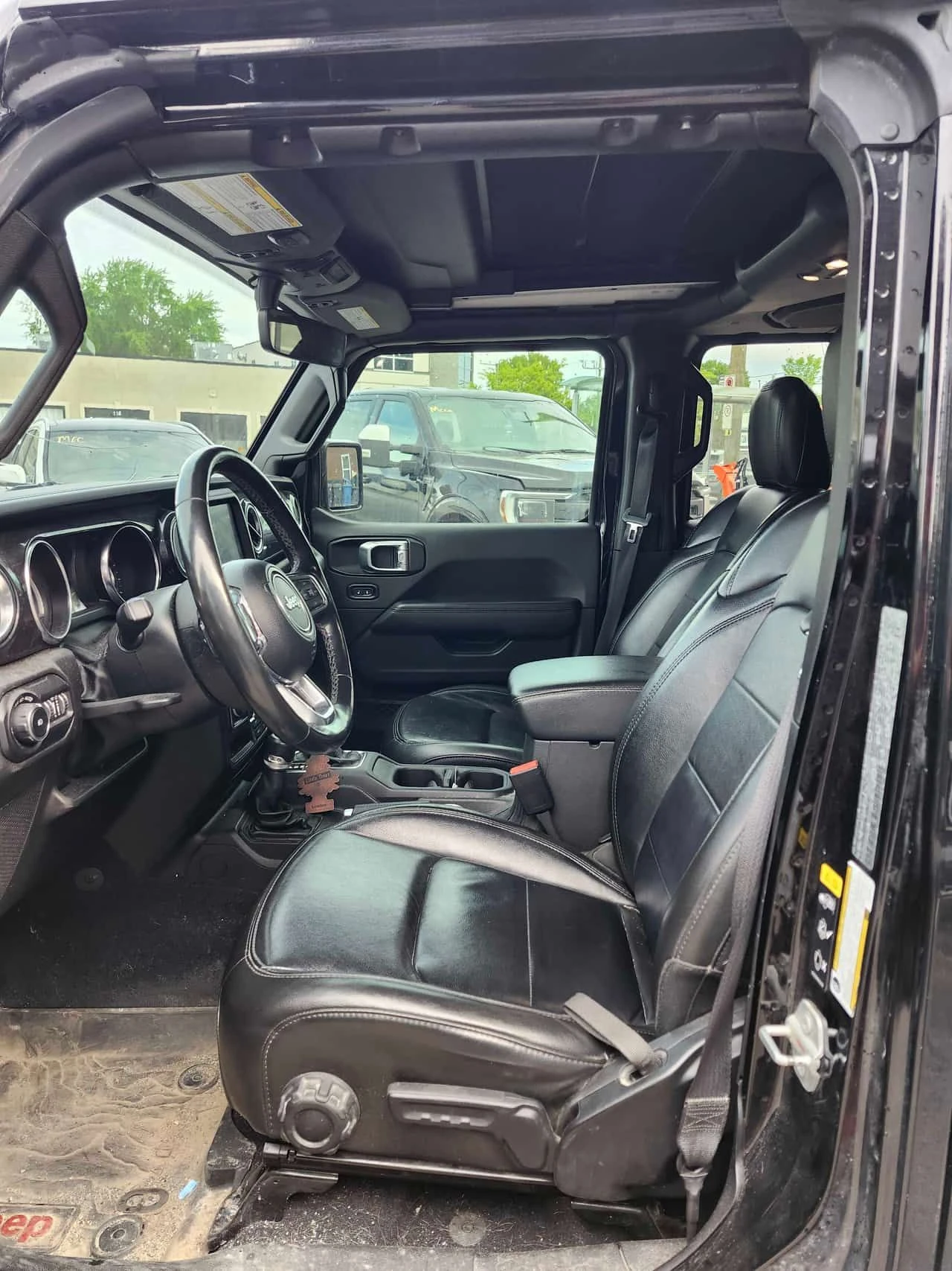 Jeep Wrangler Unlimited Sahara Altitude /CARFAX/ФИНАНСИРАНЕ, снимка 10 - Автомобили и джипове - 54719608