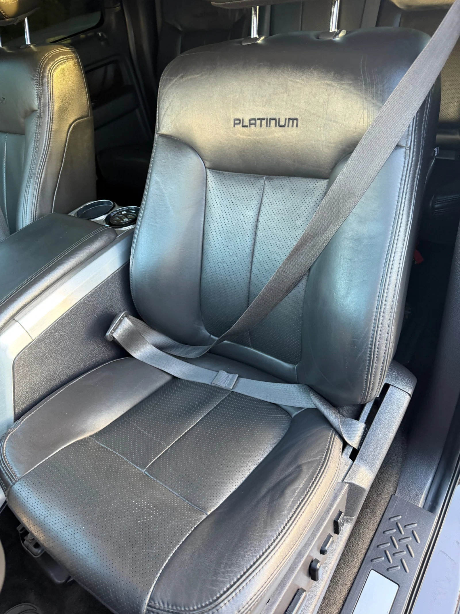 Ford F150 5.0 PLATINUM, снимка 17 - Автомобили и джипове - 55011697