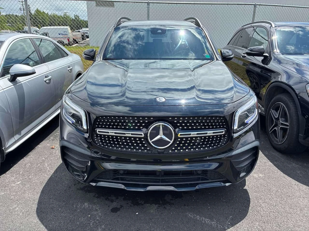 Mercedes-Benz GLB 250 ПОДГРЕВИ * ПАНО * KEYLESS, снимка 2 - Автомобили и джипове - 55045242