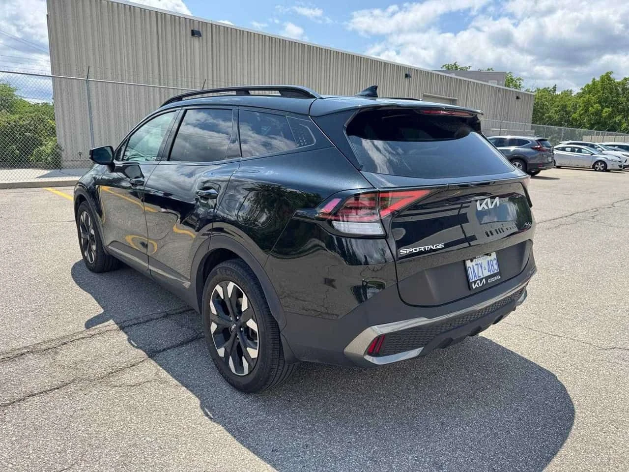 Kia Sportage X Line Limited AWD w/Black Interior * CARFAX * Б, снимка 12 - Автомобили и джипове - 55700924
