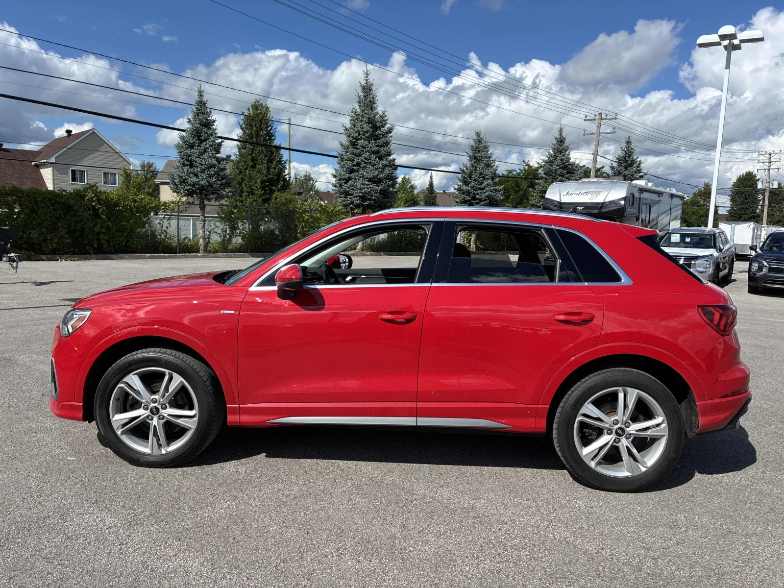 Audi Q3 Progressiv, АВТОКРЕДИТ, снимка 2 - Автомобили и джипове - 55922866