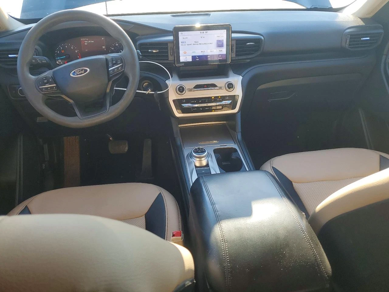 Ford Explorer 2.3l, снимка 8 - Автомобили и джипове - 56012808