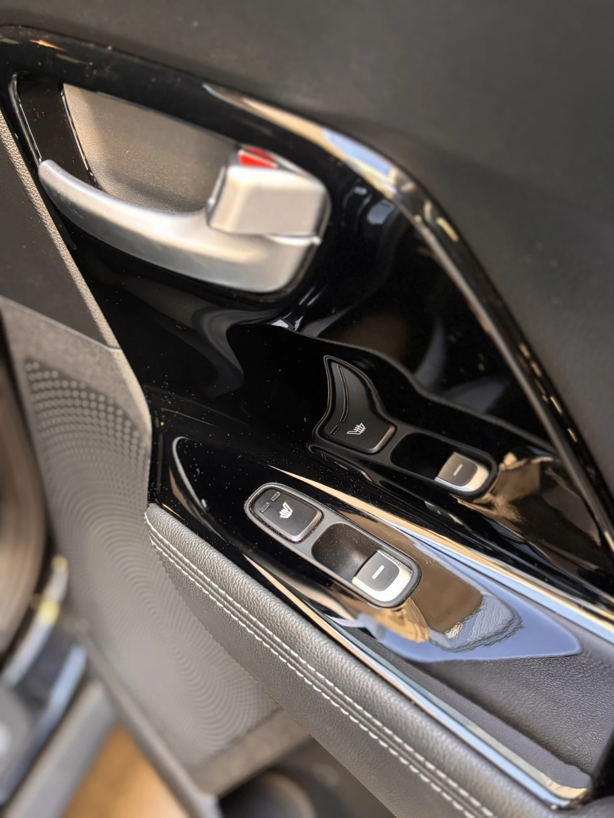Kia Niro, снимка 4 - Автомобили и джипове - 56234752