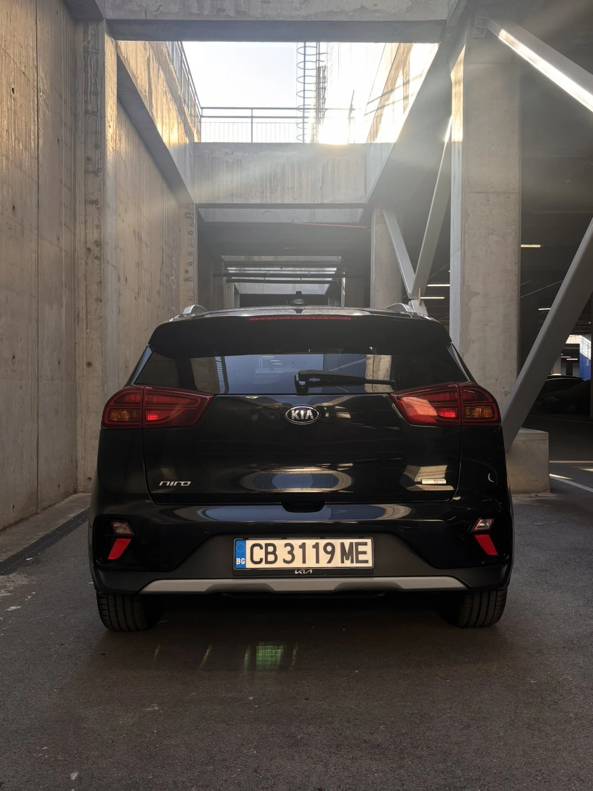 Kia Niro, снимка 5 - Автомобили и джипове - 56234752