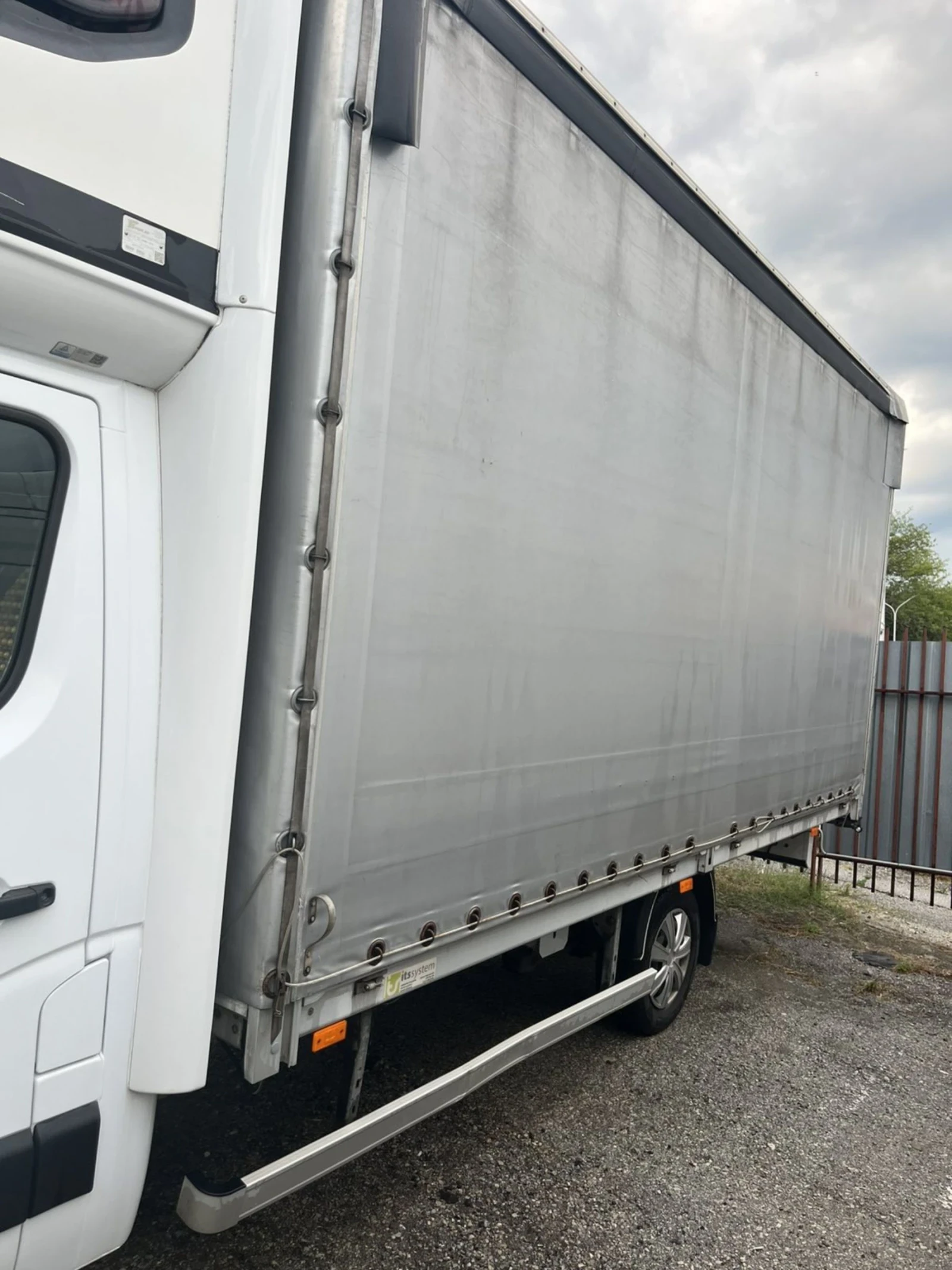 Renault Master, снимка 2 - Бусове и автобуси - 55156920