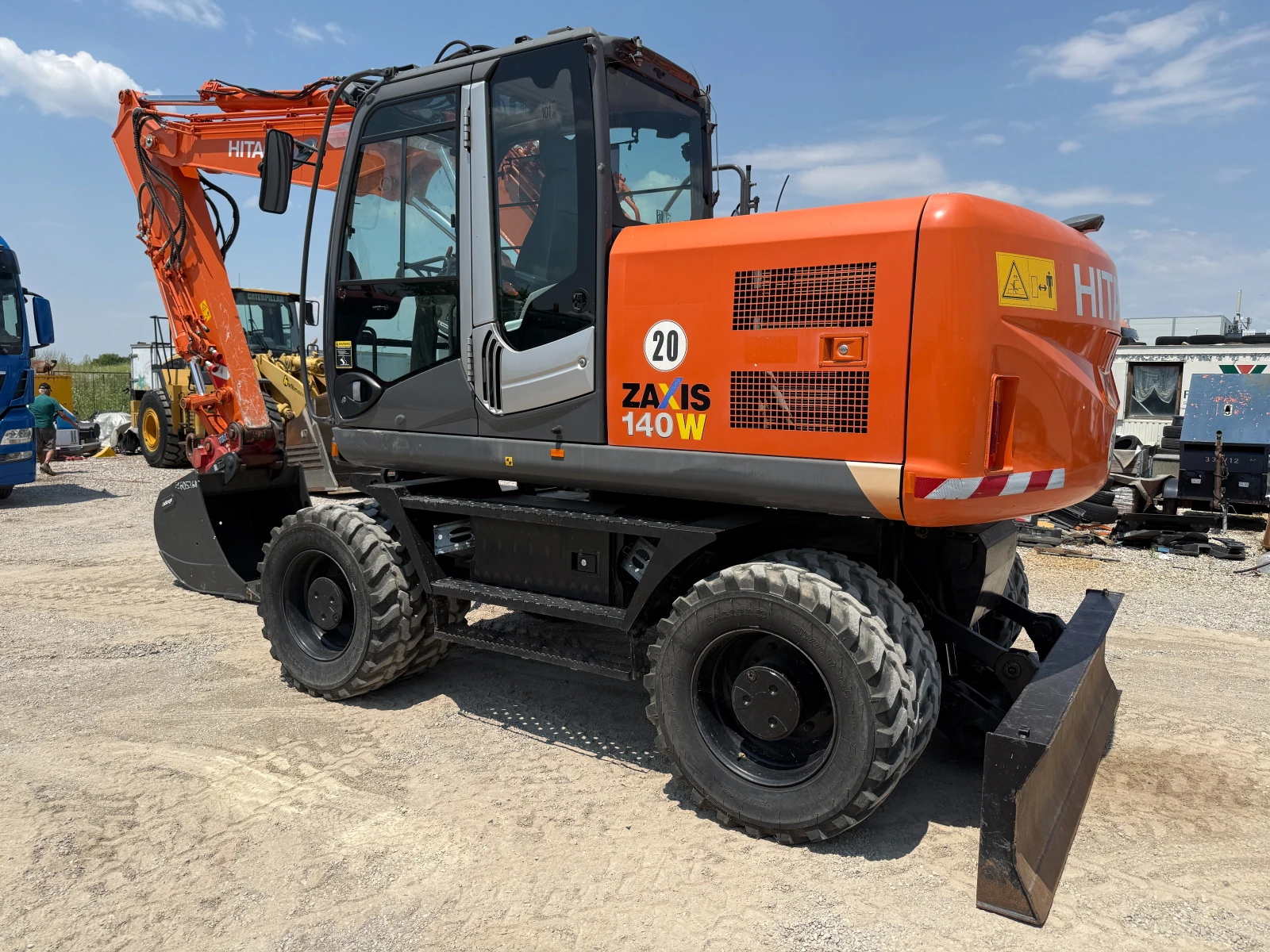 Багер Hitachi ZX 140 W-3, снимка 6 - Индустриална техника - 55069761