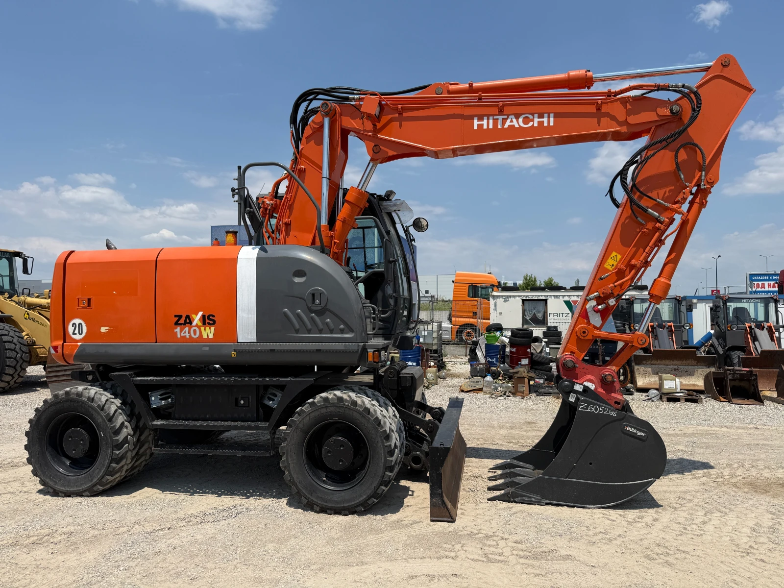 Багер Hitachi ZX 140 W-3, снимка 15 - Индустриална техника - 55069761