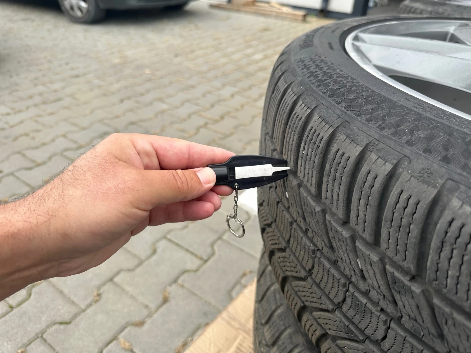 ���� � ������ 265/40R20 �� Audi A8 | Mobile.bg � ����������� 2