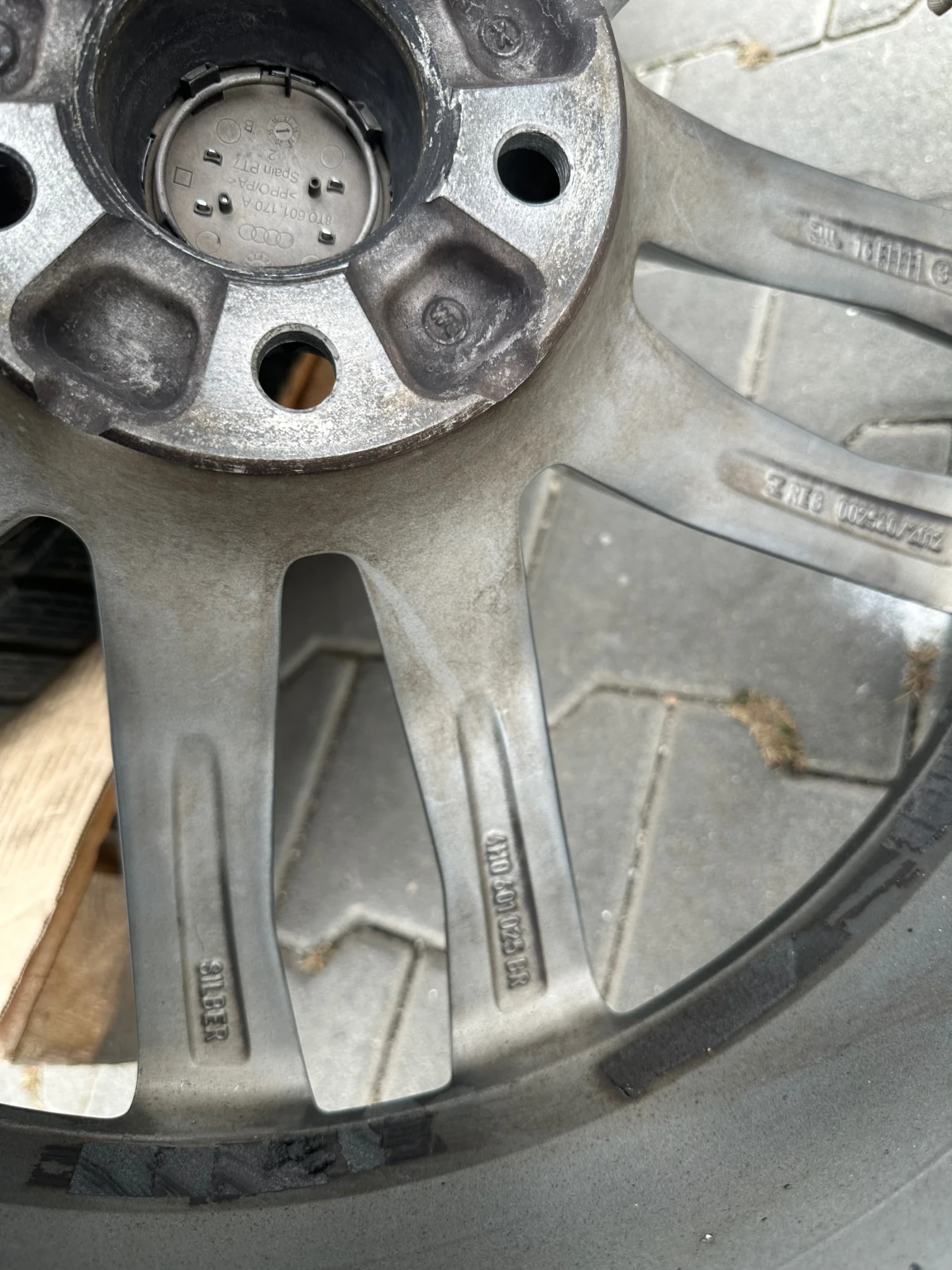 ���� � ������ 265/40R20 �� Audi A8 | Mobile.bg � ����������� 8