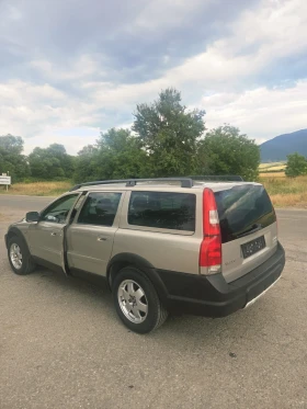 Volvo Xc70 2.4, снимка 3