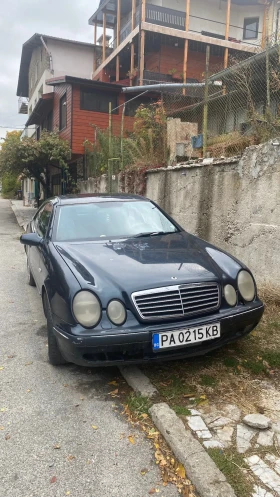 Mercedes-Benz 320, снимка 1