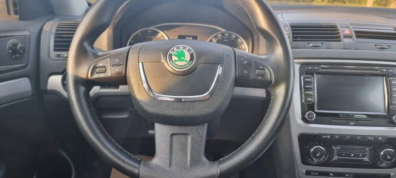 Skoda Octavia 1.8 TSI, снимка 9 - Автомобили и джипове - 47326589