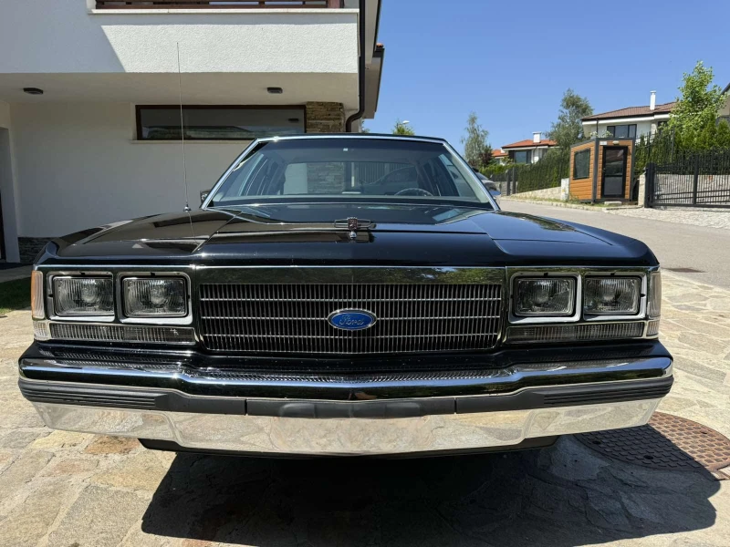 Ford Crown victoria LTD, снимка 2 - Автомобили и джипове - 47789401