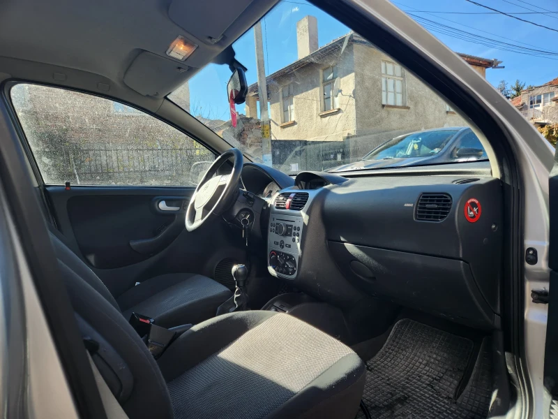 Opel Corsa, снимка 4 - Автомобили и джипове - 48010272