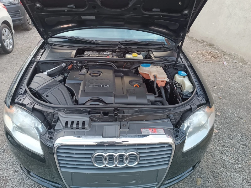 Audi A4 2.0 TDI, снимка 16 - Автомобили и джипове - 48816194