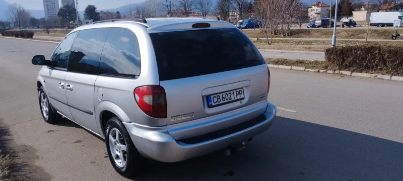 Chrysler Voyager, снимка 3 - Автомобили и джипове - 49169845