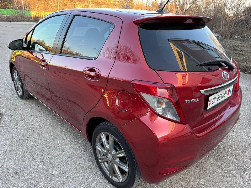 Toyota Yaris 1.3i AUTOMATIC , снимка 6 - Автомобили и джипове - 49365209