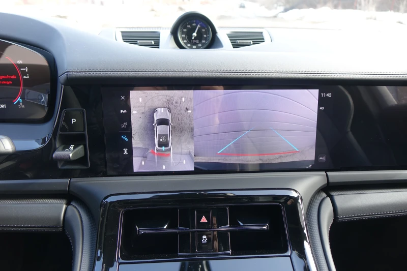 Porsche Panamera NEW GTS* HYPERSCREEN DISPLAY* PANO* INODRIVE* , снимка 12 - Автомобили и джипове - 50600206