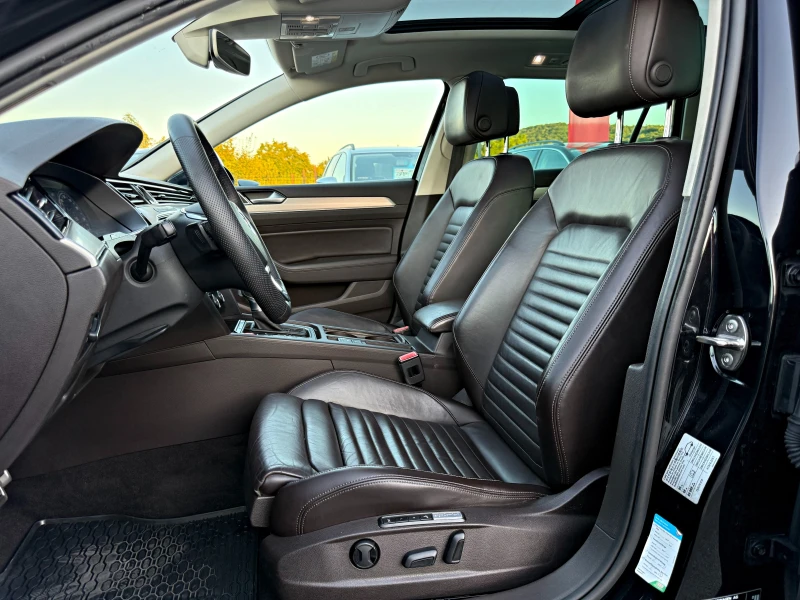 VW Passat VIRTUAL COCKPIT LED PANO KEYLESS KAMERA DISTRONIC, снимка 6 - Автомобили и джипове - 51363613