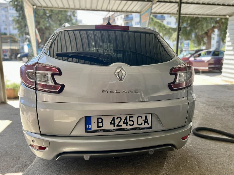 Renault Megane 1500, снимка 2 - Автомобили и джипове - 51543263