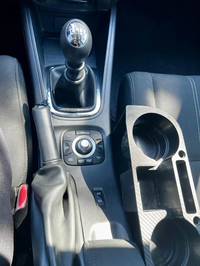 Renault Megane 1500, снимка 16 - Автомобили и джипове - 51543263