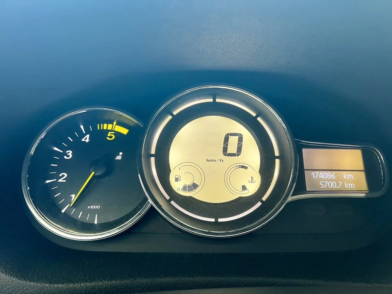 Renault Megane 1500, снимка 7 - Автомобили и джипове - 51543263