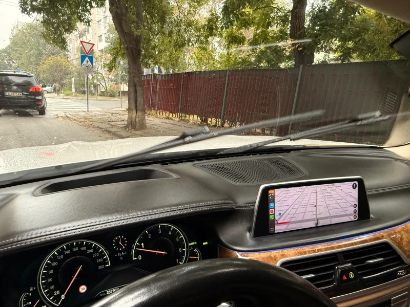 BMW 740 740i Long, снимка 17 - Автомобили и джипове - 51984859