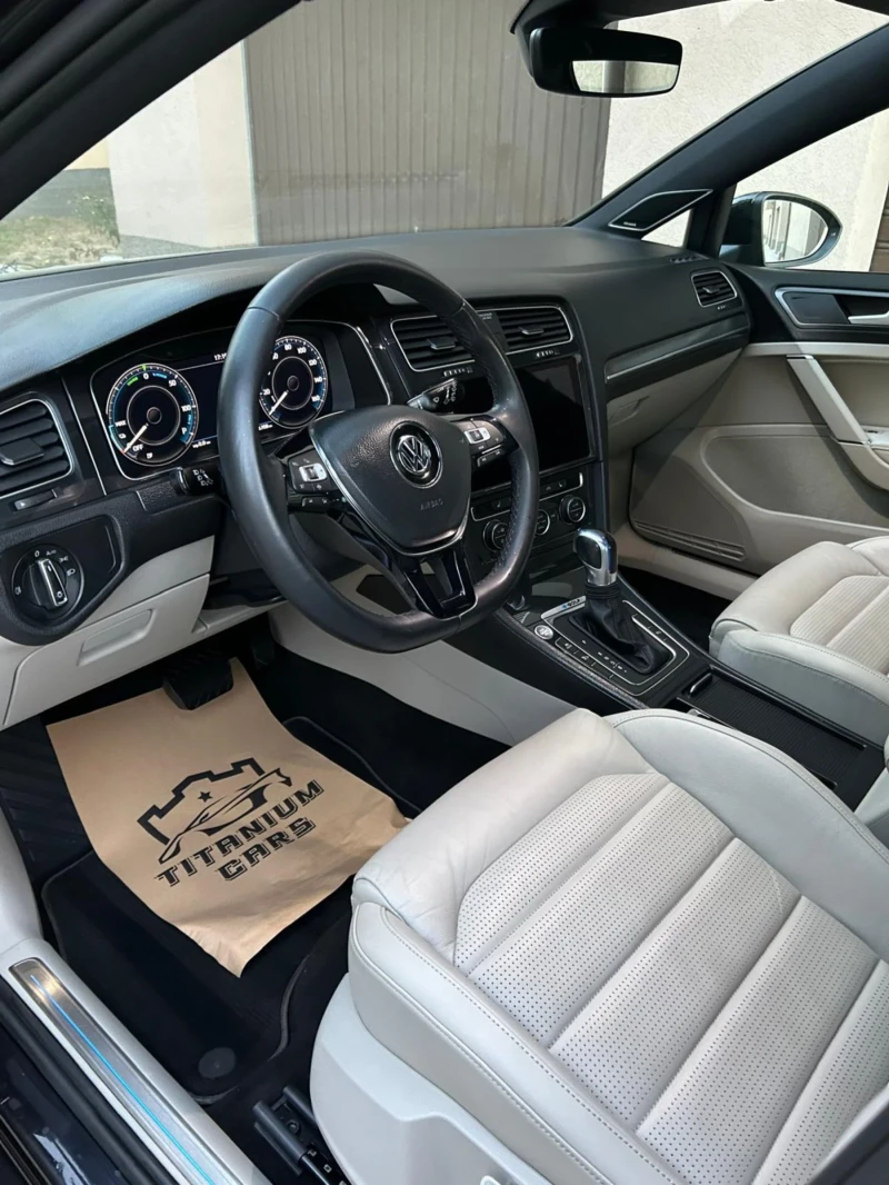 VW Golf, снимка 5 - Автомобили и джипове - 52508073