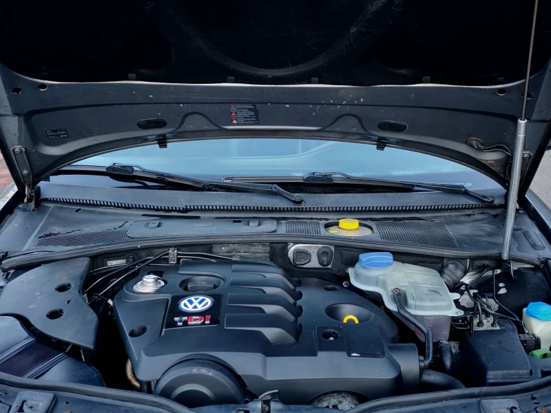 VW Passat 1.9TDI(131)* 6-СКОРОСТИ* HIGHLINE* , снимка 17 - Автомобили и джипове - 52914231