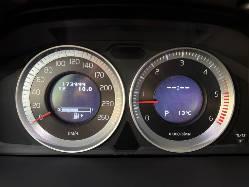 Volvo Xc70 2.0D4 SUMMUM A E5B, снимка 16 - Автомобили и джипове - 53141461