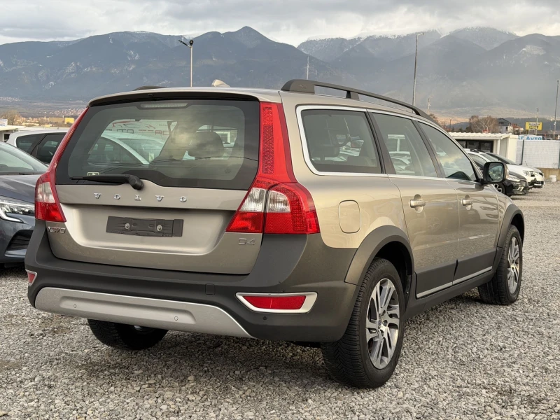 Volvo Xc70 2.0D4 SUMMUM A E5B, снимка 3 - Автомобили и джипове - 53141461