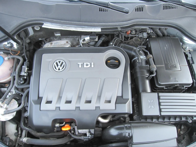 VW Passat 2, 0-TDI, Navi, снимка 17 - Автомобили и джипове - 53557583