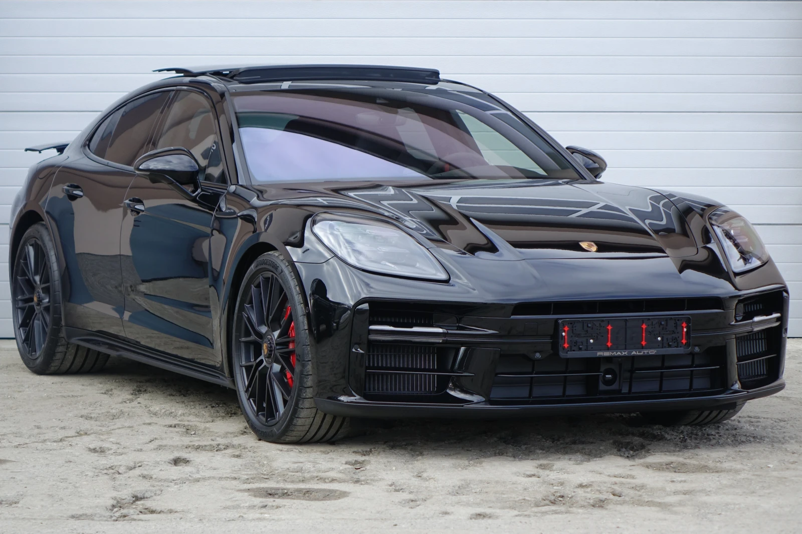 Porsche Panamera NEW GTS* HYPERSCREEN DISPLAY* PANO* INODRIVE* , снимка 1