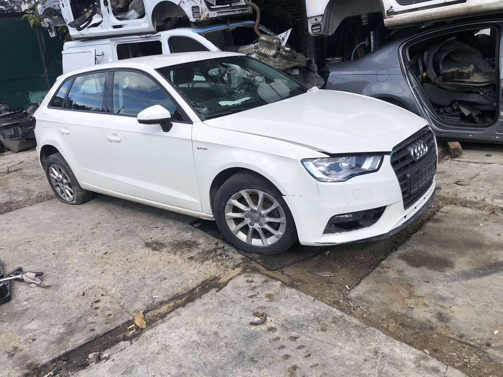 Audi A3 1.4 tfsi G-tron - изображение 4