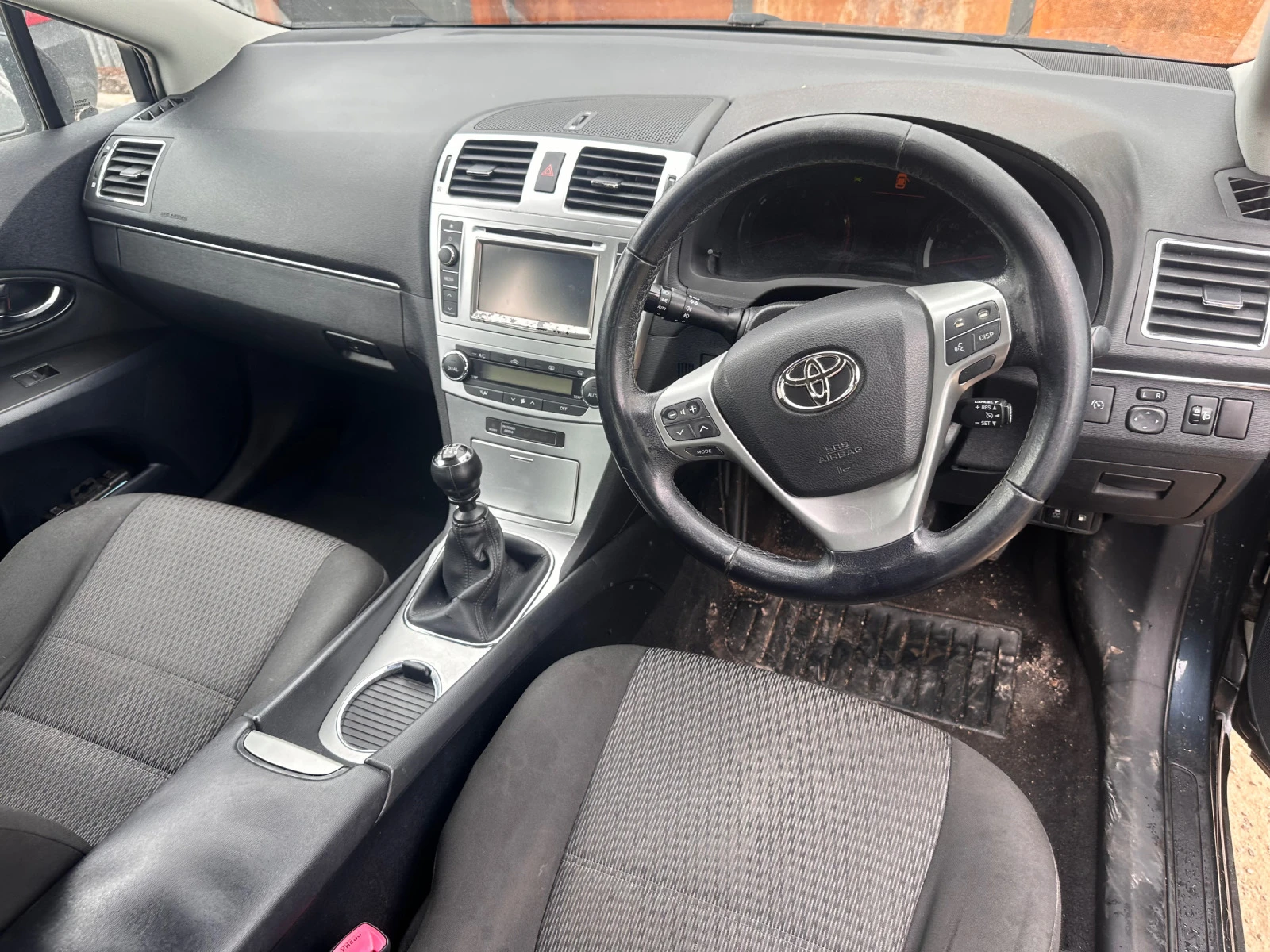 Toyota Avensis 20броя 1.8 ValveMatic 147к.с 2011г НА ЧАСТИ - изображение 10