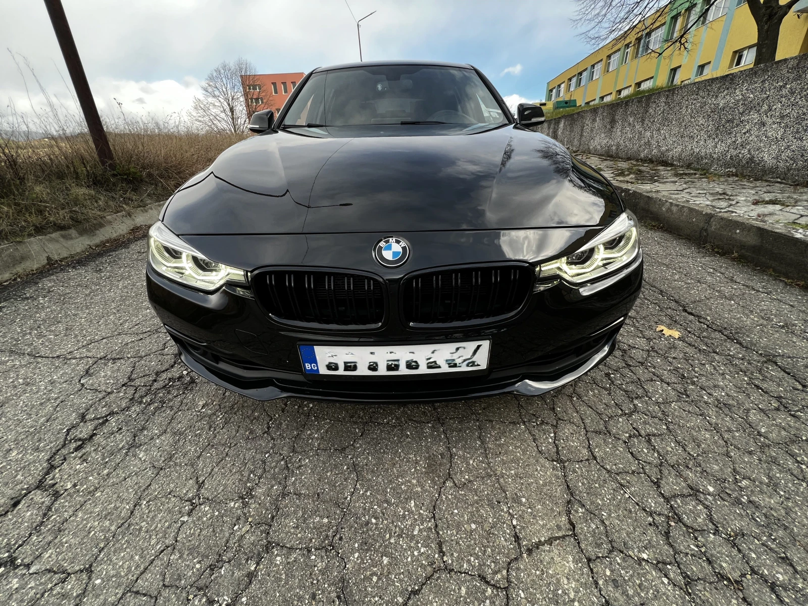 BMW 330 d Xdrive LED - изображение 3