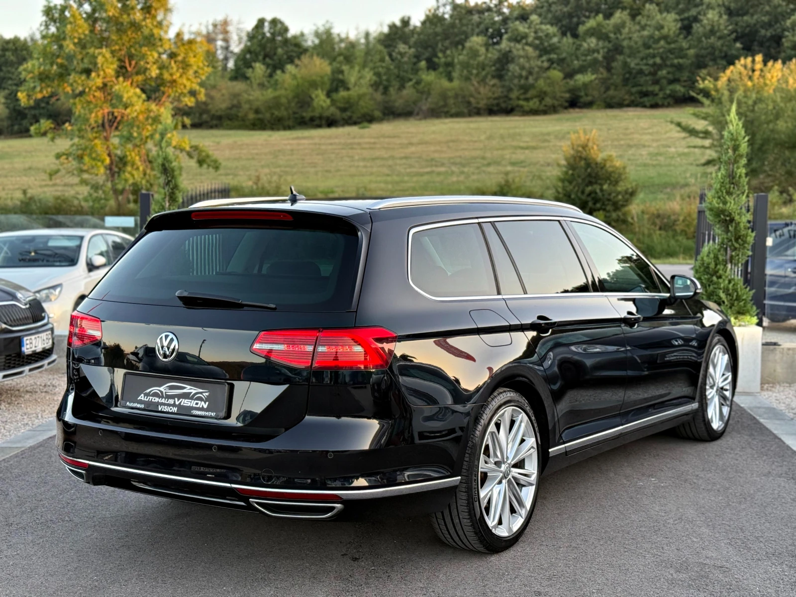 VW Passat VIRTUAL COCKPIT LED PANO KEYLESS KAMERA DISTRONIC - изображение 4